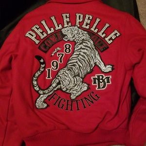 Make an Offer • Womens Red Pelle Pelle